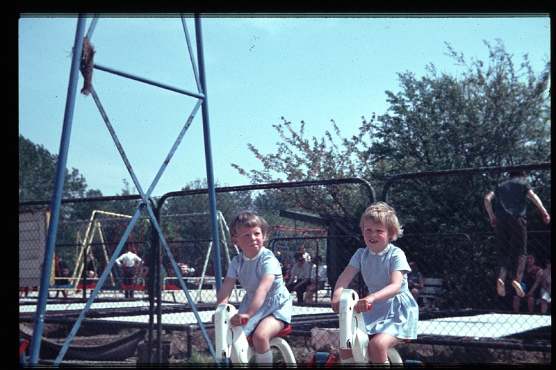 24.Avifauna mei 1966 Brigitte,Marion.JPG